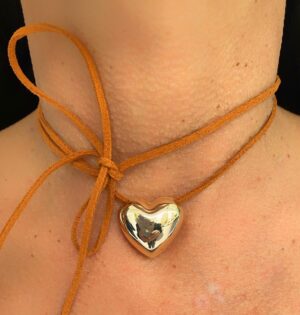 Choker corazón marrón